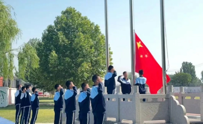 缅怀历史与演练自救，共筑生命教育新篇章